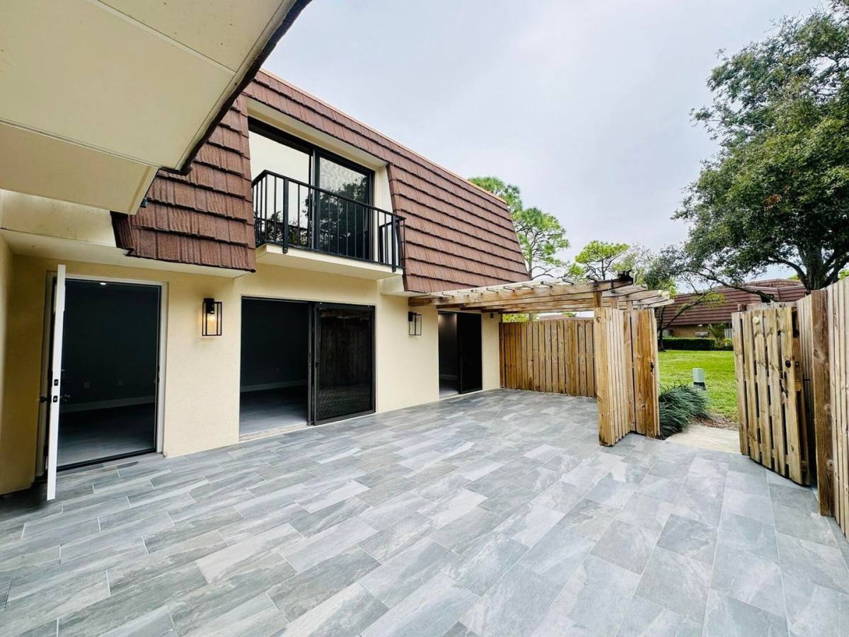 House for rent at 403 4th Lane, Palm Beach Gardens, FL 33418