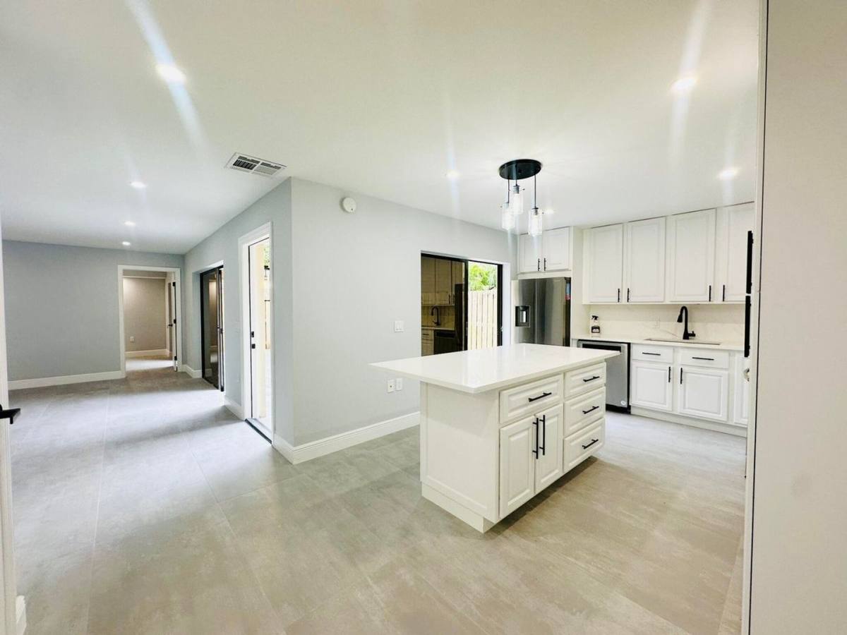 House for rent at 403 4th Lane, Palm Beach Gardens, FL 33418