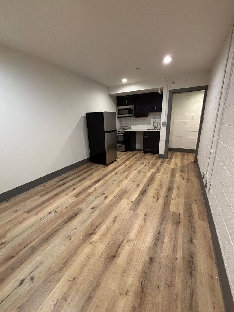 Apartment for rent at 1076 E 200 S, Salt Lake City, UT 84102