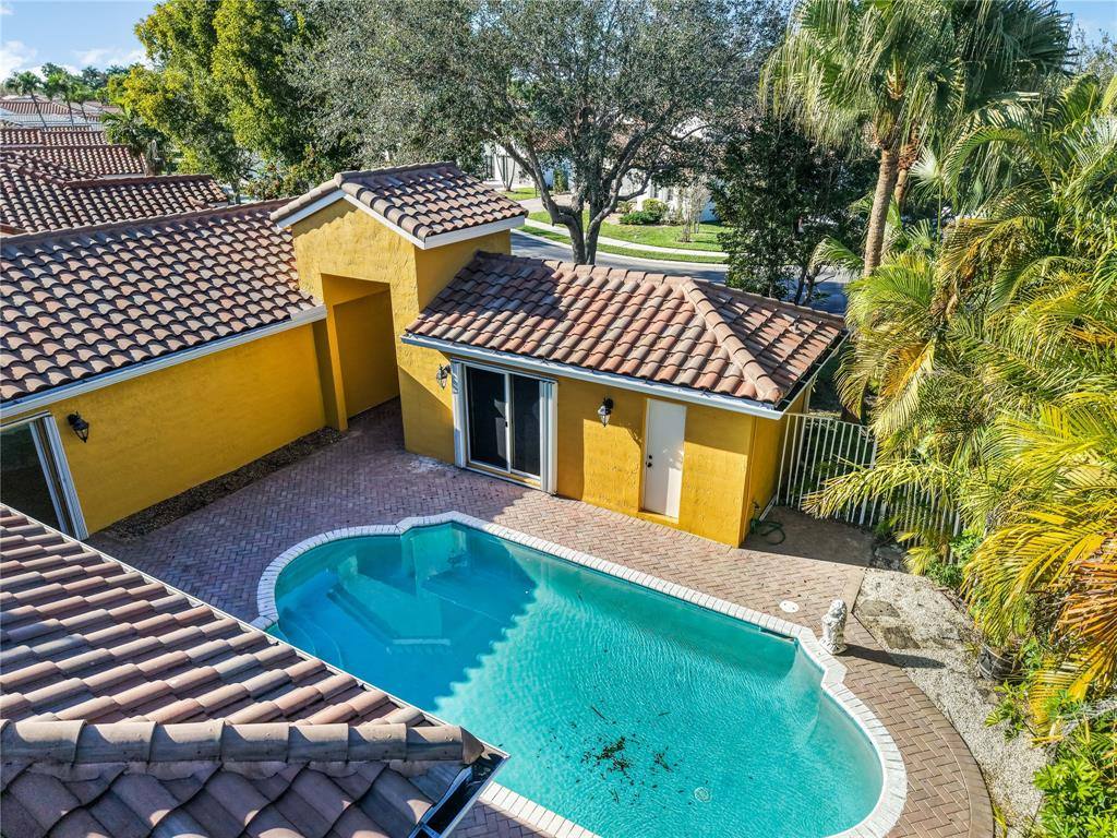 Apartment for rent at 19820 SW 7th Place, Hollywood, FL 33029