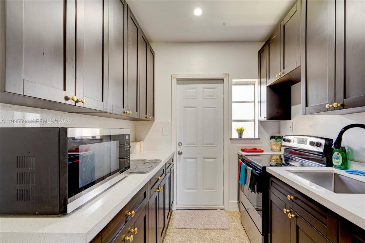 Apartment for rent at 234 NE 111th St #234-1, Miami, FL 33161