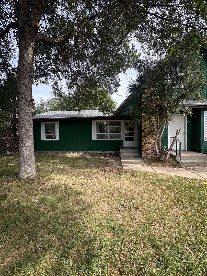 Apartment for rent at 2000-2002 8th St NW, Minot, ND 58703