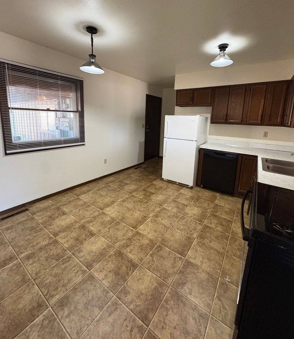 Apartment for rent at 2000-2002 8th St NW, Minot, ND 58703