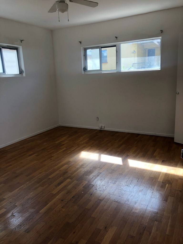 Apartment for rent at 6132 Alcott St, Los Angeles, CA 90035