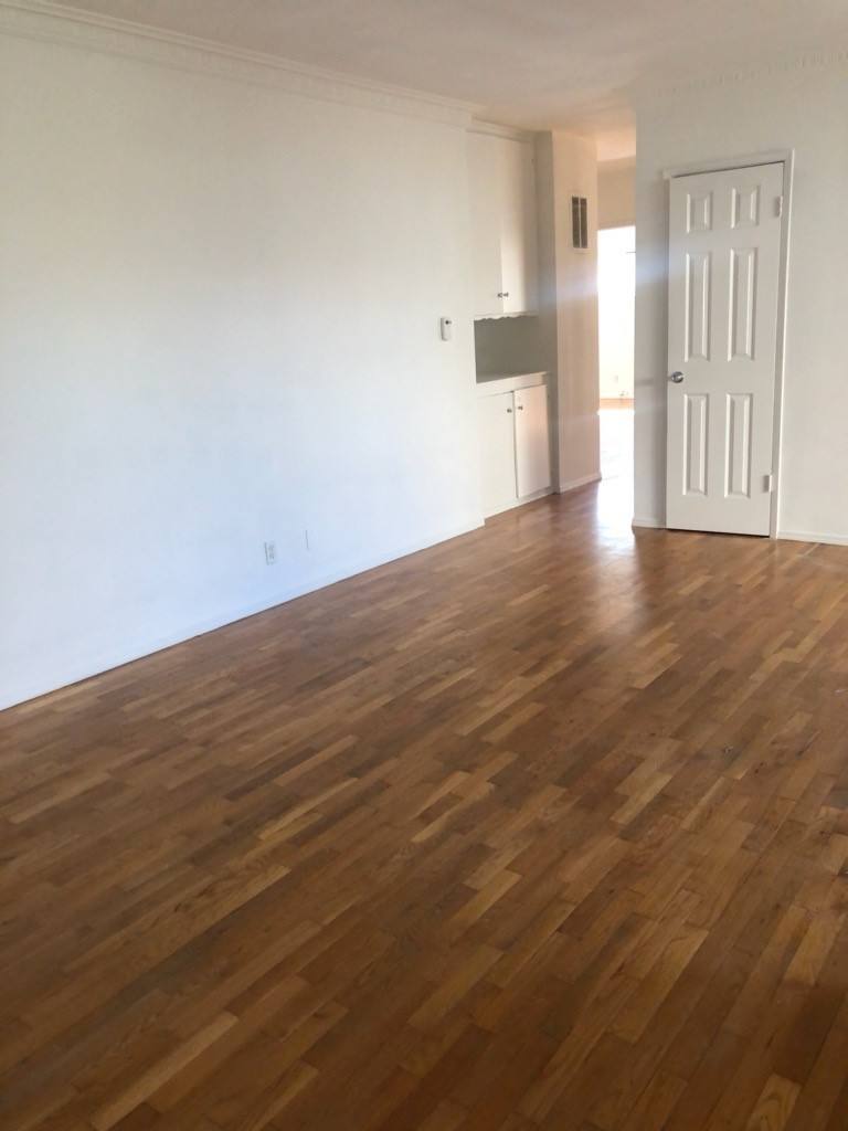 Apartment for rent at 6132 Alcott St, Los Angeles, CA 90035