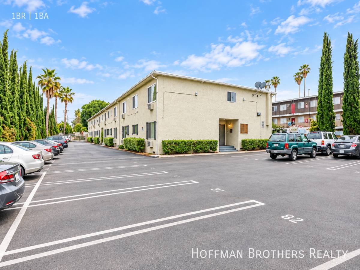 Apartment for rent at 6861 Sepulveda Blvd #10, Van Nuys, CA 91405