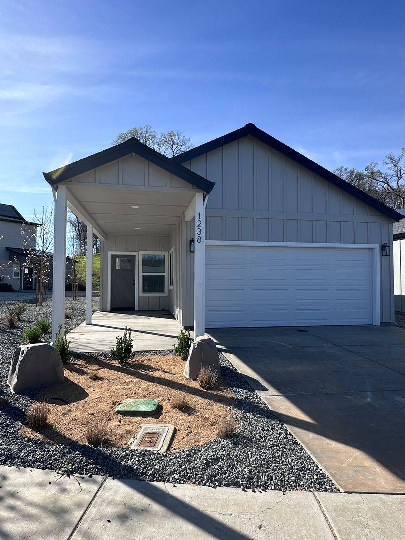 House for rent at 1238 Old Alturas Rd, Redding, CA 96003