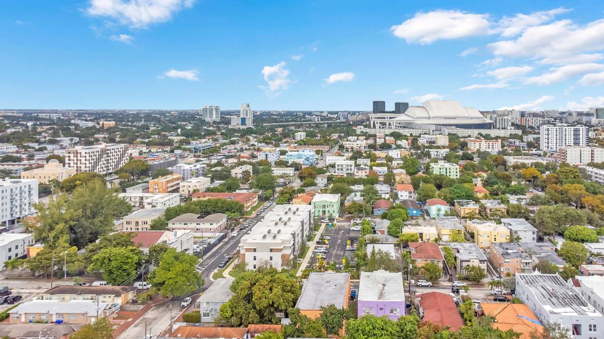 Apartment for rent at 1554 SW 5th St #155411C, Miami, FL 33135
