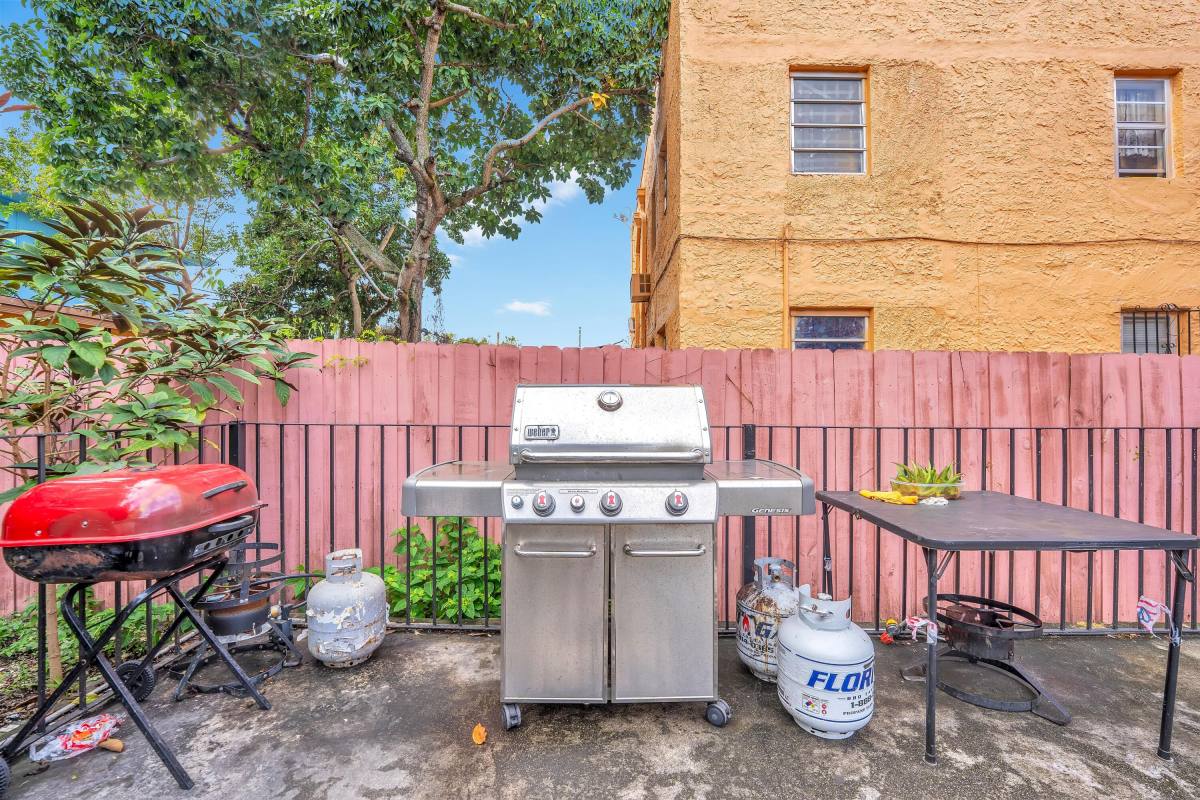 Apartment for rent at 1554 SW 5th St #155411C, Miami, FL 33135