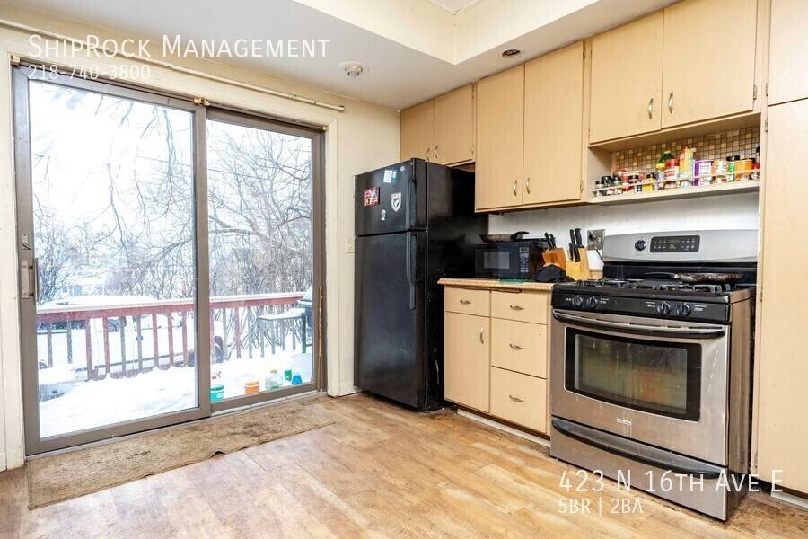House for rent at 423 N 16th Ave E, Duluth, MN 55812