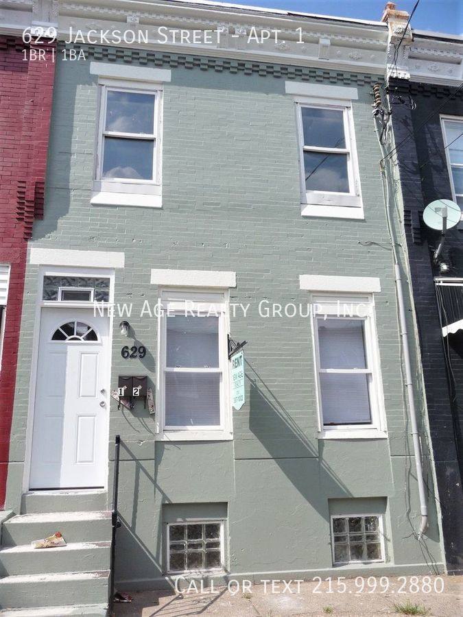Apartment for rent at 629 Jackson St #1, Philadelphia, PA 19148
