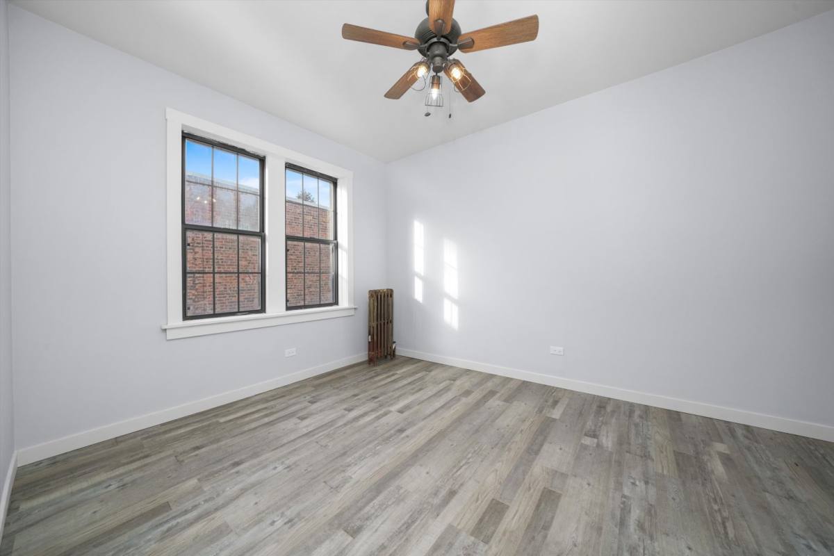 Apartment for rent at 6124-28 S Ingleside Ave, Chicago, IL 60637