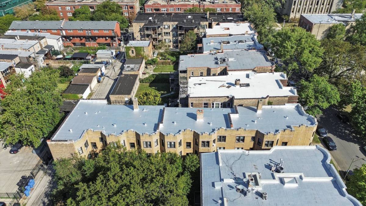 Apartment for rent at 6124-28 S Ingleside Ave, Chicago, IL 60637