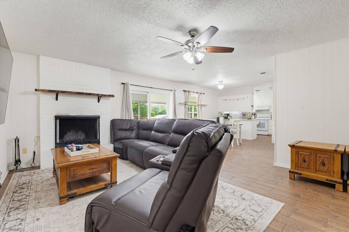 House for rent at 902 Lynn Lane, Copperas Cove, TX 76522