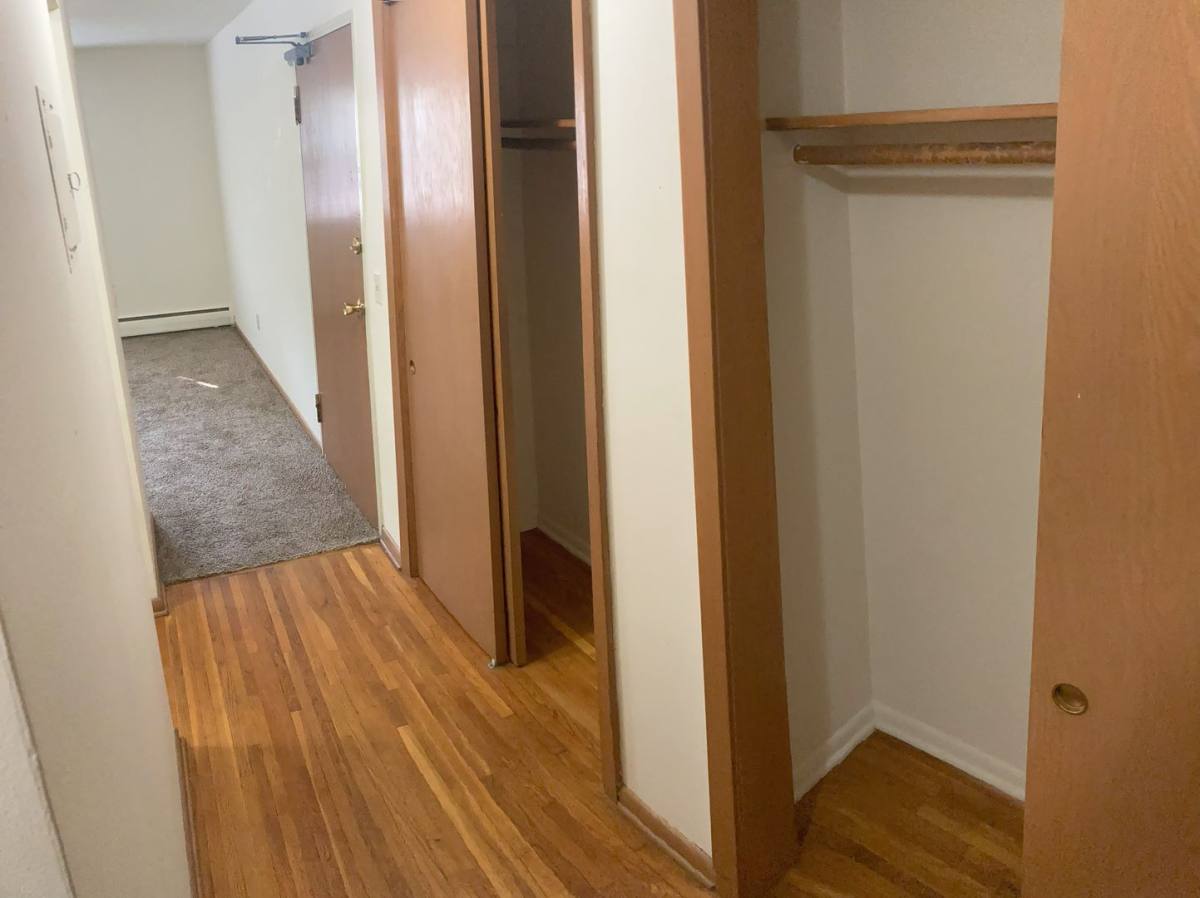 Apartment for rent at 3109 4th St SE, Minneapolis, MN 55414