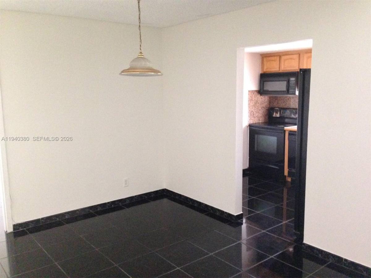 Apartment for rent at 16919 N Bay Rd #514, North Miami Beach, FL 33160