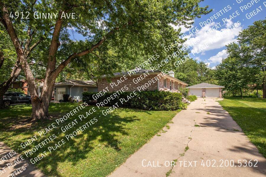 Apartment for rent at 4912 Ginny Ave, Lincoln, NE 68516
