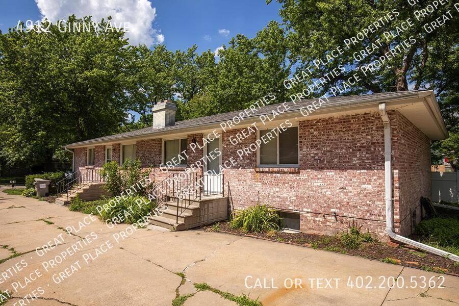Apartment for rent at 4912 Ginny Ave, Lincoln, NE 68516
