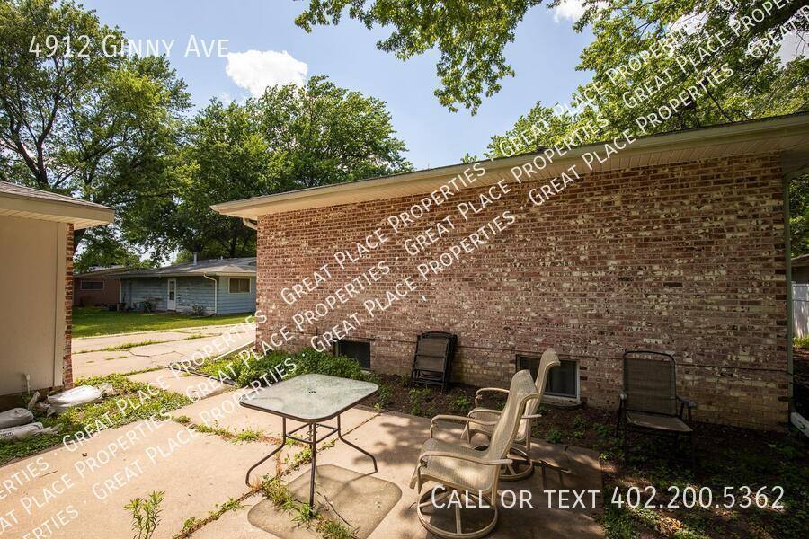 Apartment for rent at 4912 Ginny Ave, Lincoln, NE 68516