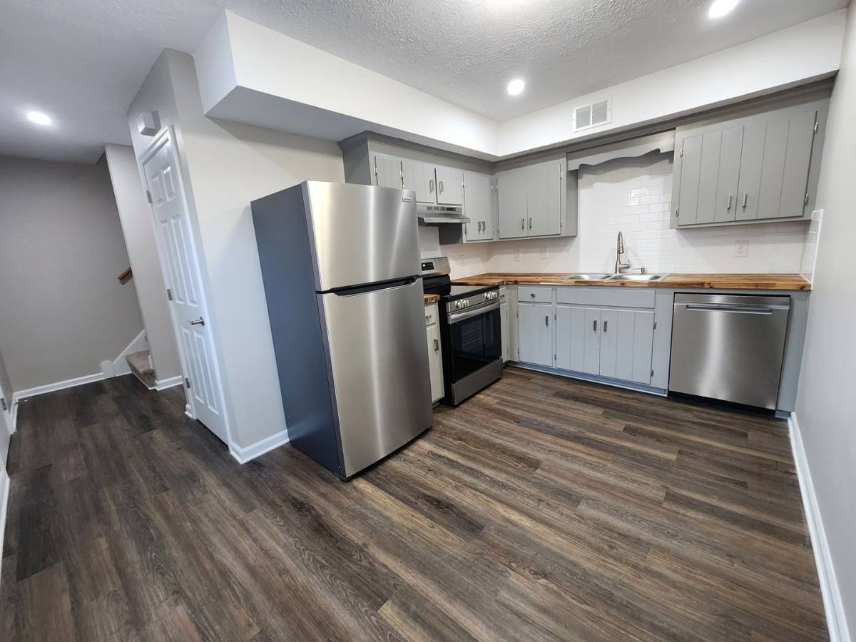 Apartment for rent at 146-152 Oakwood Dr, Madison Heights, VA 24572