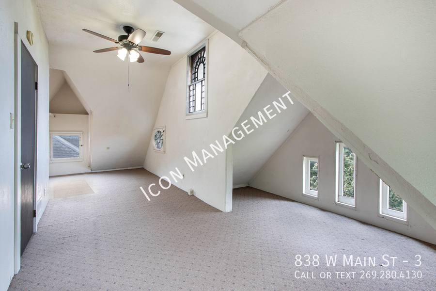 Apartment for rent at 838 W Main St #3, Kalamazoo, MI 49006