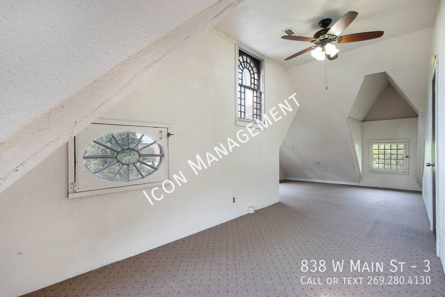 Apartment for rent at 838 W Main St #3, Kalamazoo, MI 49006