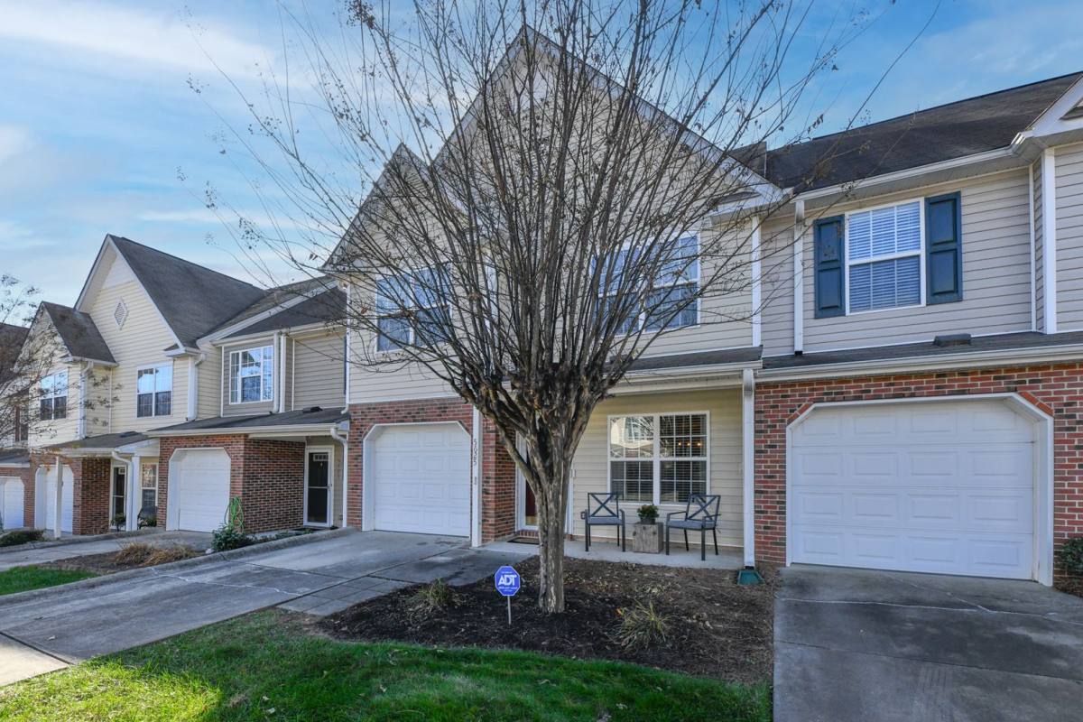 Townhouse for rent at 5625 Fellowship Dr, Greensboro, NC 27410