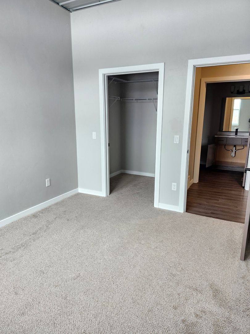 Apartment for rent at 460 Ahnaip St, Menasha, WI 54952