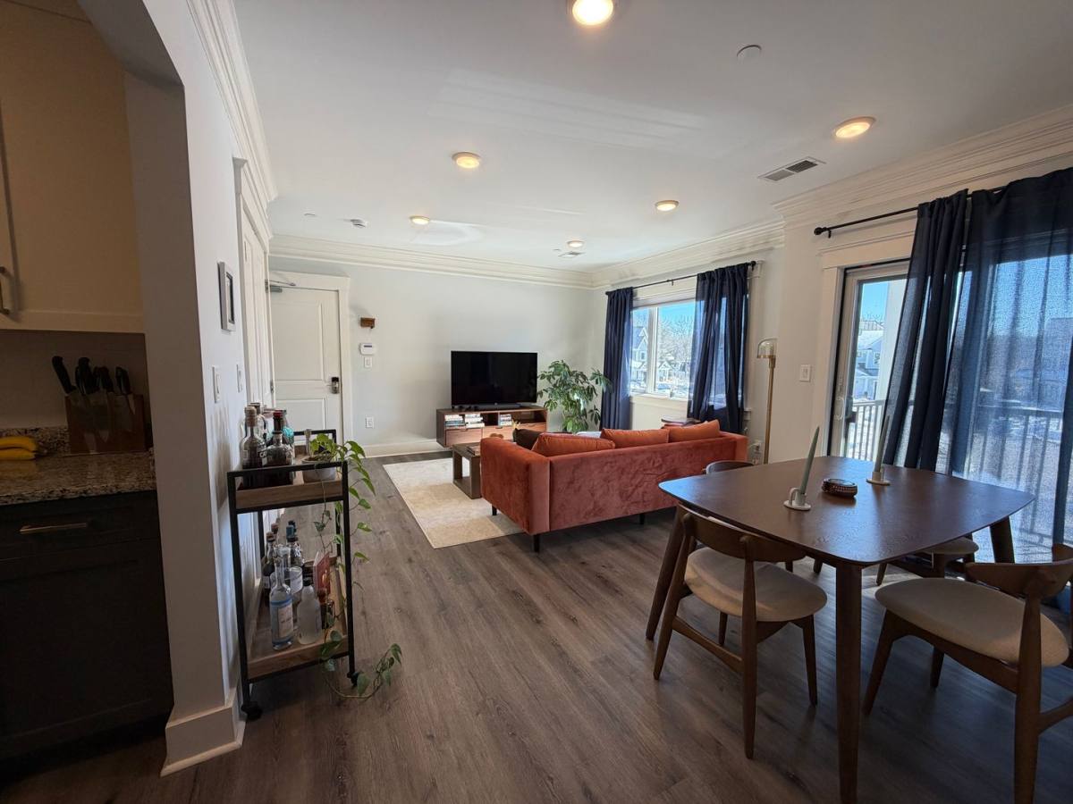 Apartment for rent at 13-18 Hennery Way, Medfield, MA 02052