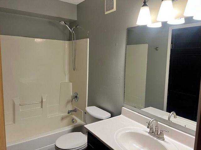 House for rent at 505 13th St, Farmington, MN 55024