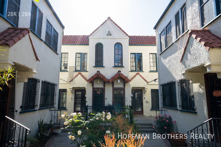 Apartment for rent at 649 N Spaulding Ave #1 4, Los Angeles, CA 90036