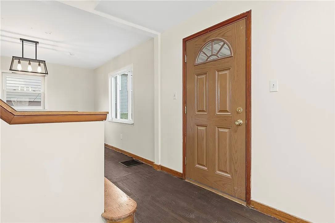 House for rent at 1865 Montour St Extension #1, Coraopolis, PA 15108