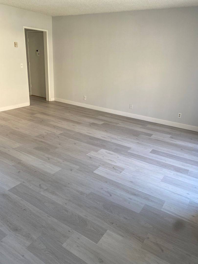 Apartment for rent at 1403 Swestgate Ave, Los Angeles, CA 90025