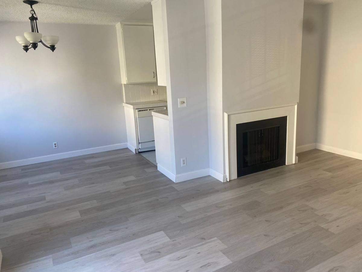 Apartment for rent at 1403 Swestgate Ave, Los Angeles, CA 90025