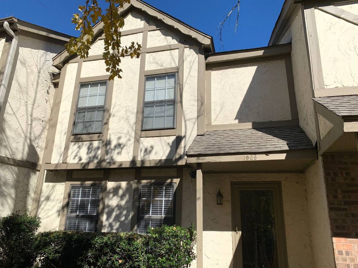Townhouse for rent at 1969 Vienna Way, Germantown, TN 38138
