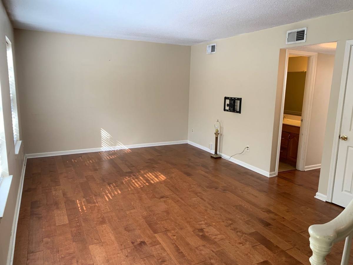 Townhouse for rent at 1969 Vienna Way, Germantown, TN 38138