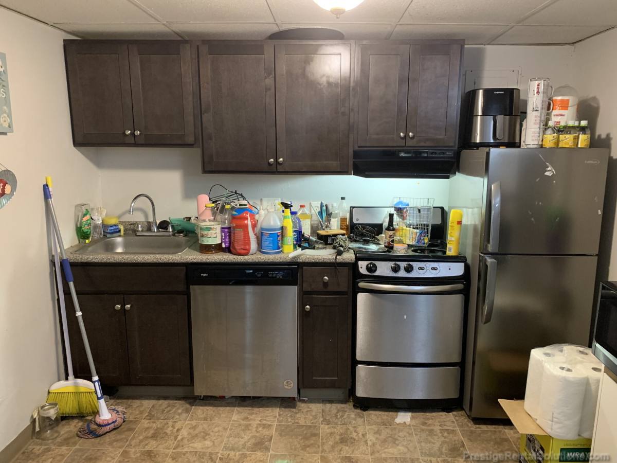 Apartment for rent at 1751 Washington St #2, Braintree, MA 02184