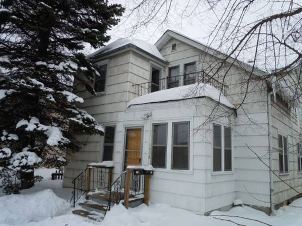 Apartment for rent at 1078 11th Ave SE, Minneapolis, MN 55414