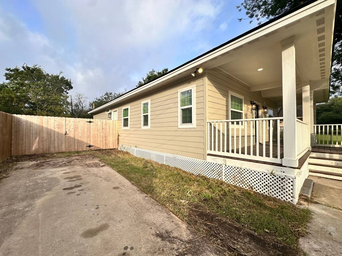 House for rent at 1005 E 29th, Bryan, TX 77802