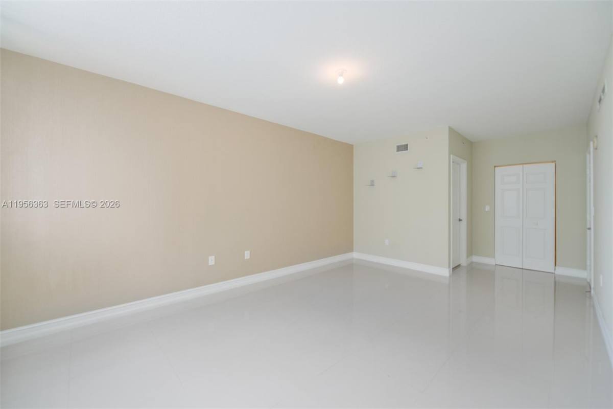 Condo for rent at 1755 E Hallandale Beach Blvd #17551408E, Hallandale, FL 33009