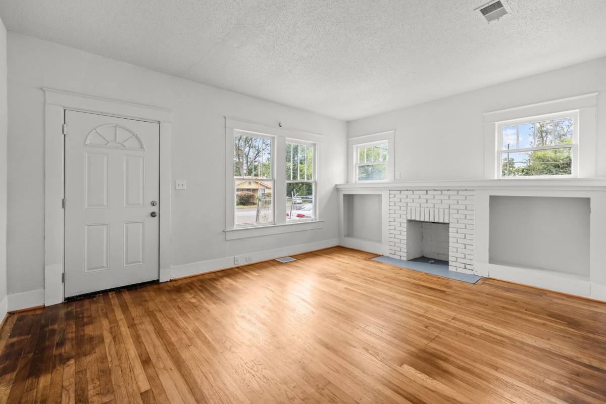 House for rent at 1609 Jefferson Ave S W, Birmingham, AL 35211