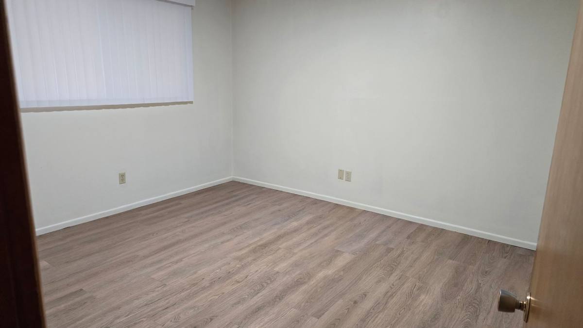 Apartment for rent at 10905 NE 6th St, Vancouver, WA 98664