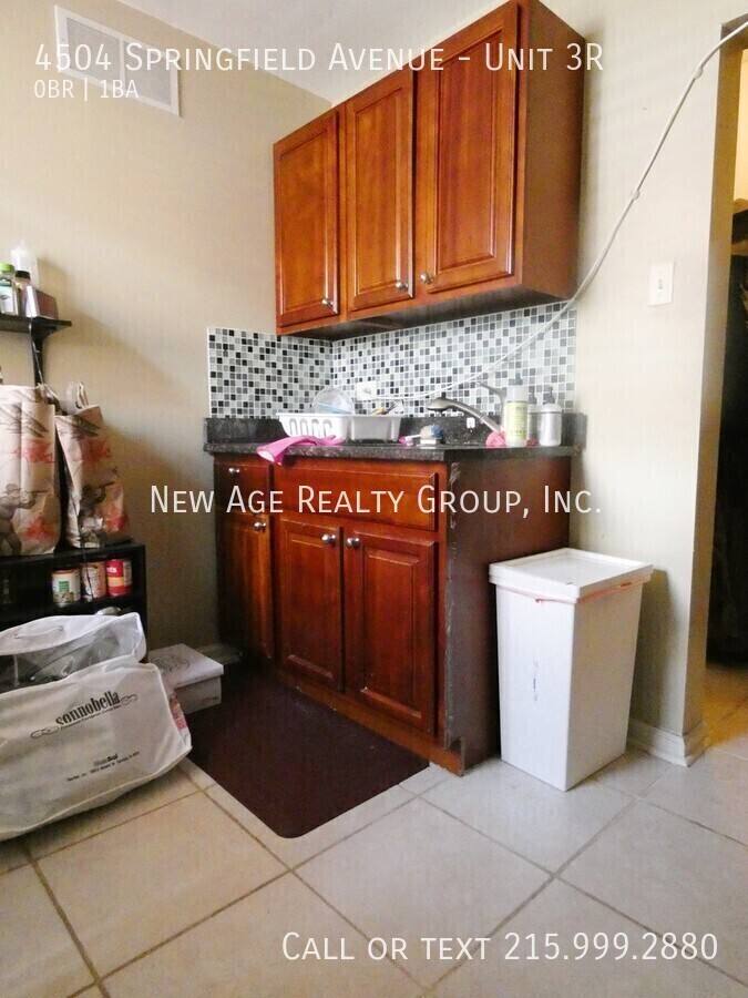 Apartment for rent at 4504 Springfield Ave #3R, Philadelphia, PA 19143
