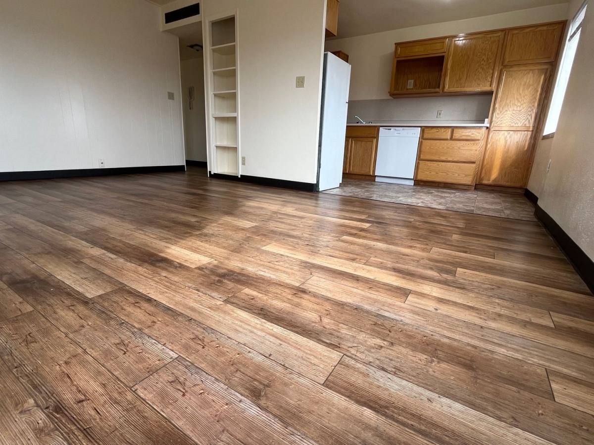Apartment for rent at 235 S Oakdale Ave, Medford, OR 97501