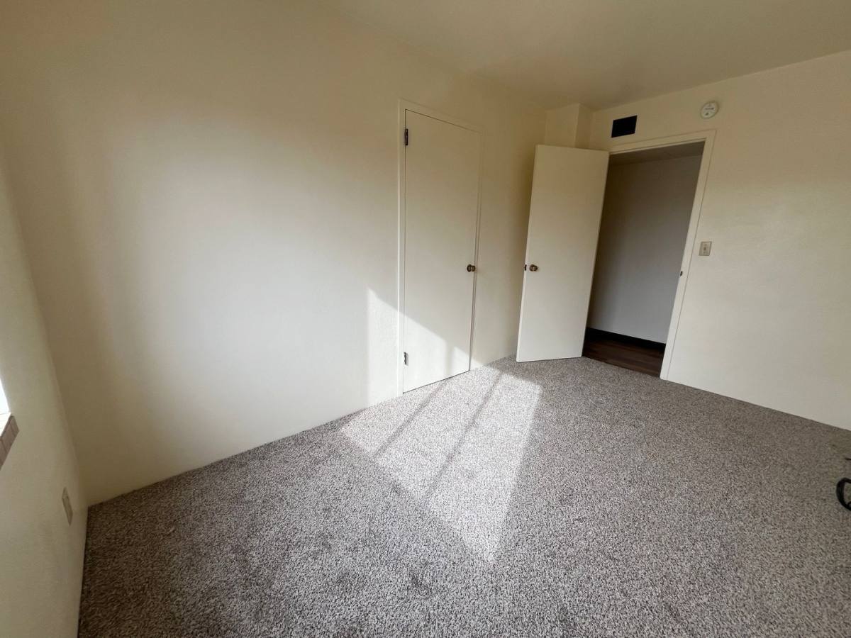 Apartment for rent at 235 S Oakdale Ave, Medford, OR 97501