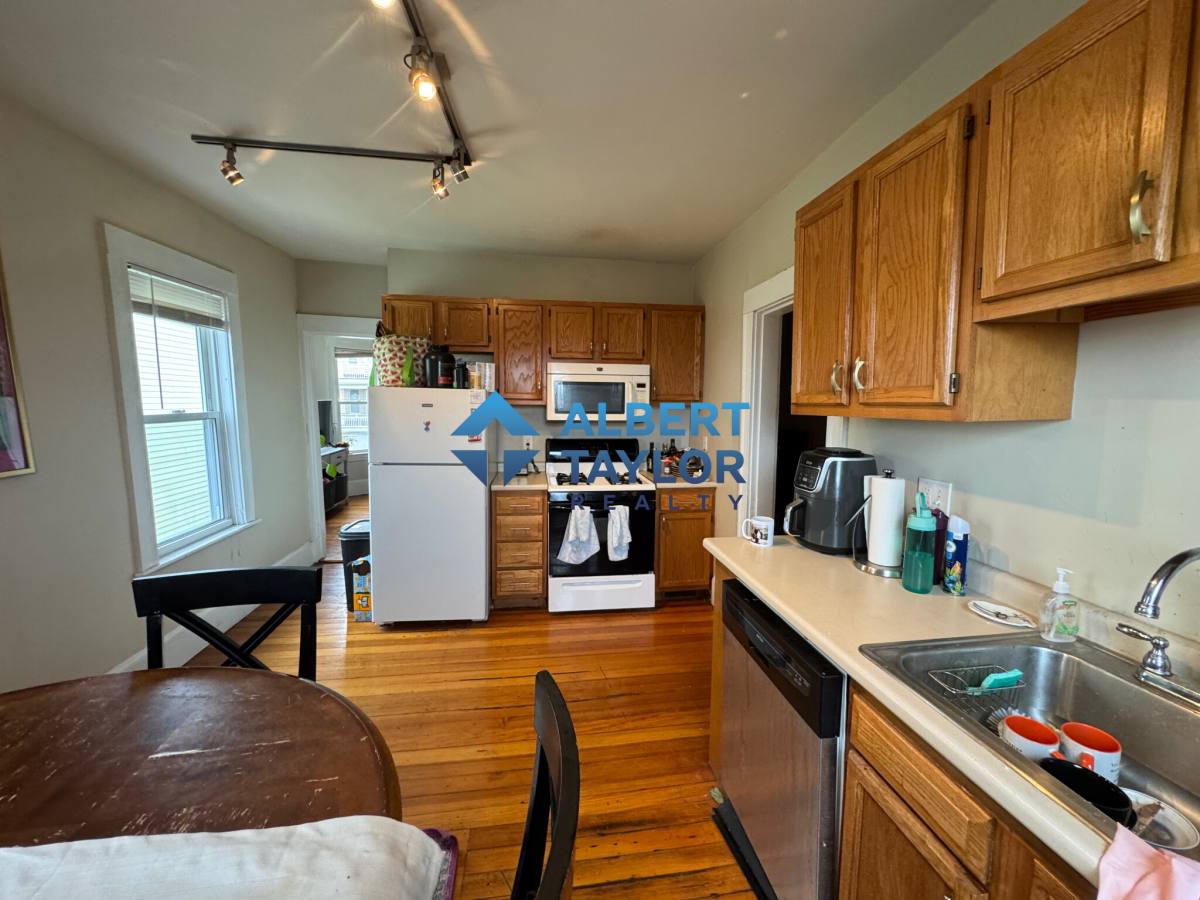 Apartment for rent at 101 Heath St #3, Somerville, MA 02145