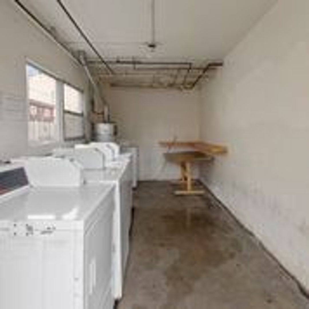 Apartment for rent at 3729 McLaughlin Ave, Los Angeles, CA 90066