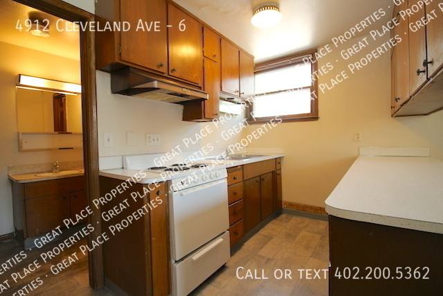 Apartment for rent at 4912 Cleveland Ave #6, Lincoln, NE 68504