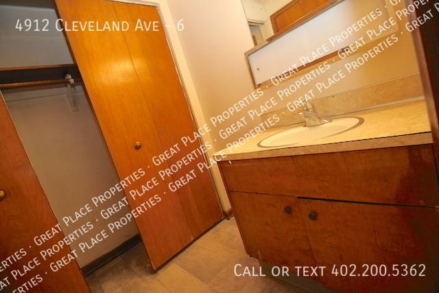 Apartment for rent at 4912 Cleveland Ave #6, Lincoln, NE 68504