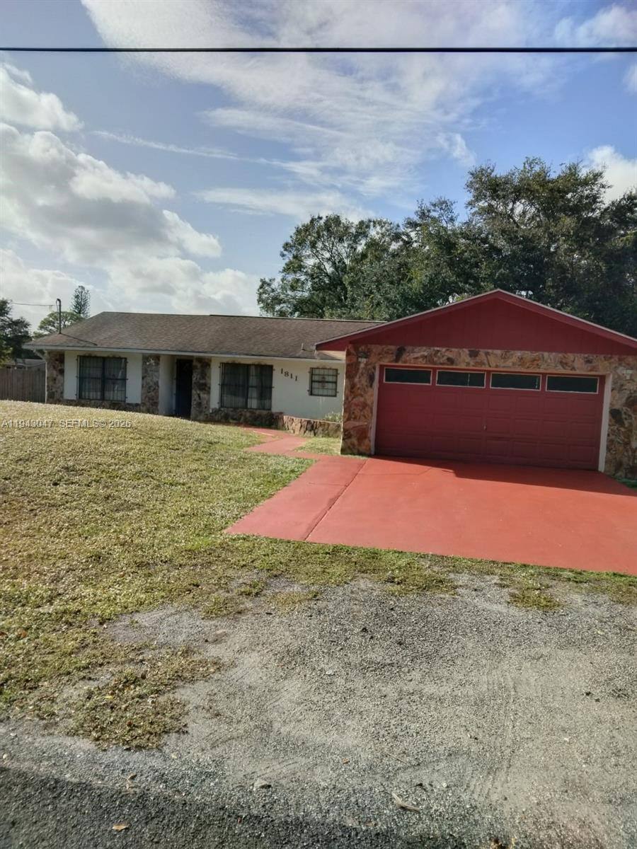 Apartment for rent at 1811 N 45th St, Fort Pierce, FL 34947